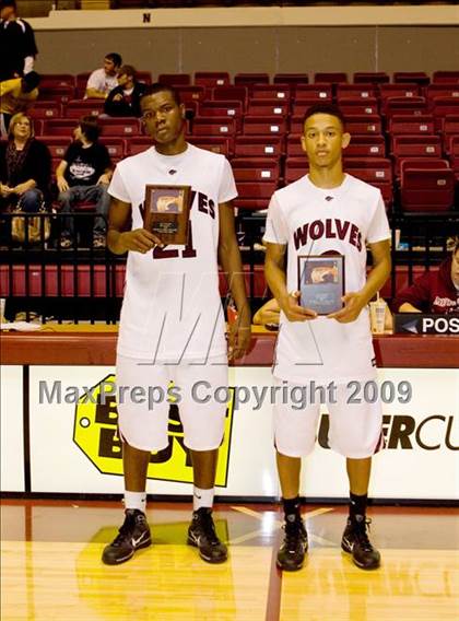 Thumbnail 2 in Sunrise Christian Academy vs. Mansfield Timberview (Fantasy of Lights D1 Championship) photogallery.