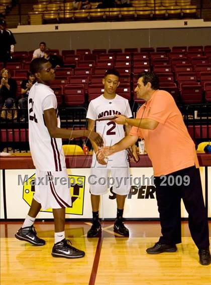 Thumbnail 3 in Sunrise Christian Academy vs. Mansfield Timberview (Fantasy of Lights D1 Championship) photogallery.