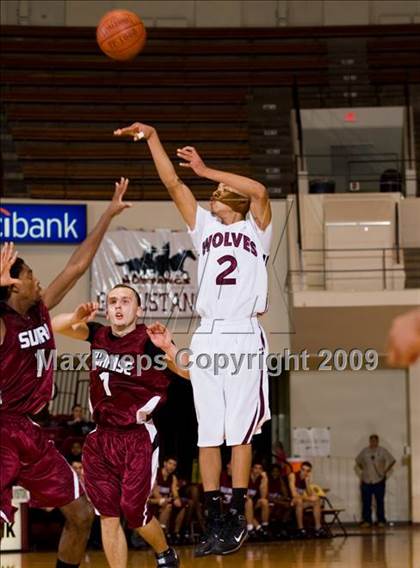 Thumbnail 2 in Sunrise Christian Academy vs. Mansfield Timberview (Fantasy of Lights D1 Championship) photogallery.