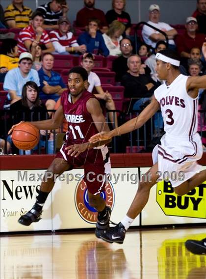 Thumbnail 1 in Sunrise Christian Academy vs. Mansfield Timberview (Fantasy of Lights D1 Championship) photogallery.