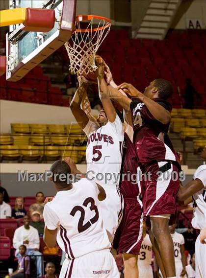 Thumbnail 1 in Sunrise Christian Academy vs. Mansfield Timberview (Fantasy of Lights D1 Championship) photogallery.