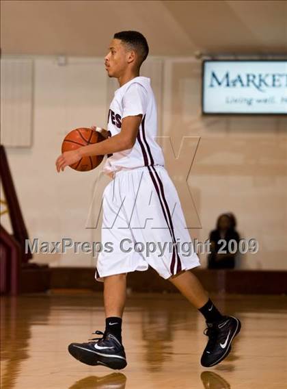 Thumbnail 3 in Sunrise Christian Academy vs. Mansfield Timberview (Fantasy of Lights D1 Championship) photogallery.