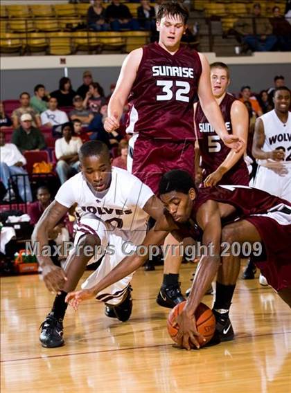 Thumbnail 2 in Sunrise Christian Academy vs. Mansfield Timberview (Fantasy of Lights D1 Championship) photogallery.