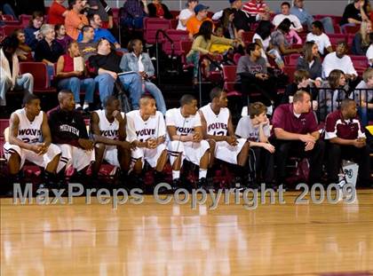 Thumbnail 2 in Sunrise Christian Academy vs. Mansfield Timberview (Fantasy of Lights D1 Championship) photogallery.