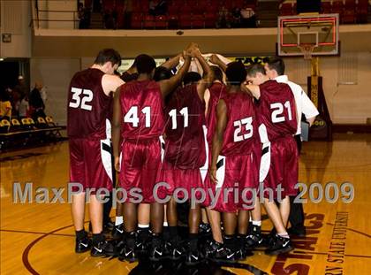 Thumbnail 3 in Sunrise Christian Academy vs. Mansfield Timberview (Fantasy of Lights D1 Championship) photogallery.