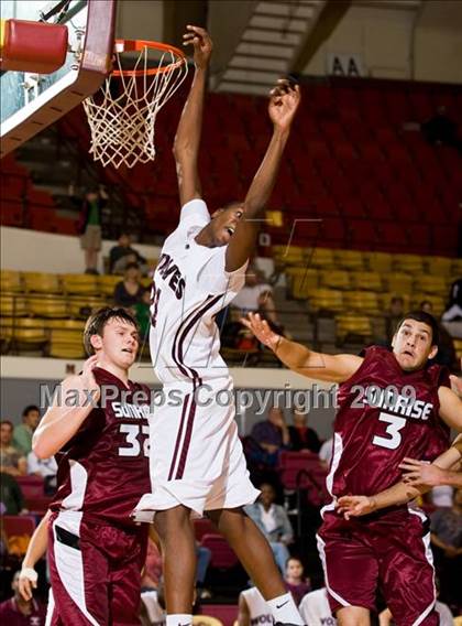 Thumbnail 3 in Sunrise Christian Academy vs. Mansfield Timberview (Fantasy of Lights D1 Championship) photogallery.