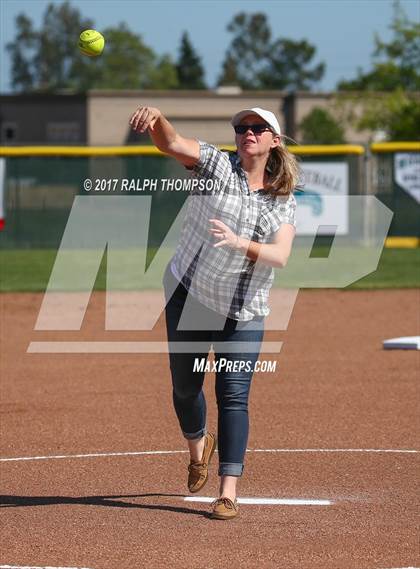 Thumbnail 2 in Elk Grove @ Sheldon photogallery.