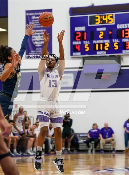 Thumbnail 1 in Decatur Central vs. Ben Davis (IHSAA 4A Sectional Semi-Final) photogallery.