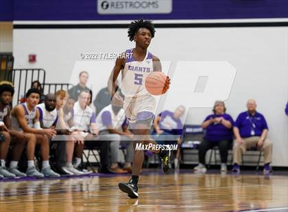Thumbnail 2 in Decatur Central vs. Ben Davis (IHSAA 4A Sectional Semi-Final) photogallery.
