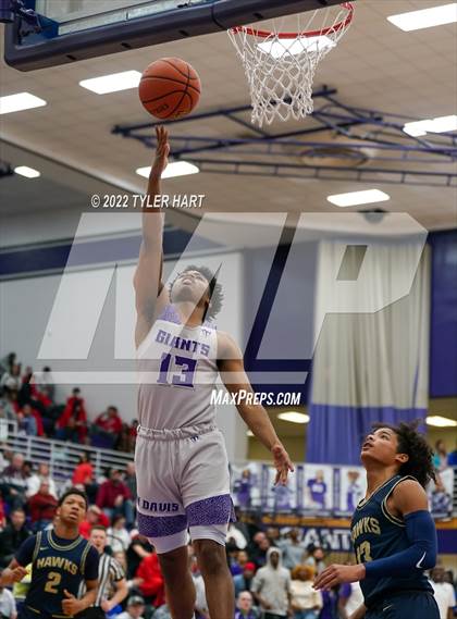 Thumbnail 1 in Decatur Central vs. Ben Davis (IHSAA 4A Sectional Semi-Final) photogallery.