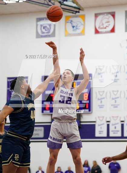 Thumbnail 2 in Decatur Central vs. Ben Davis (IHSAA 4A Sectional Semi-Final) photogallery.