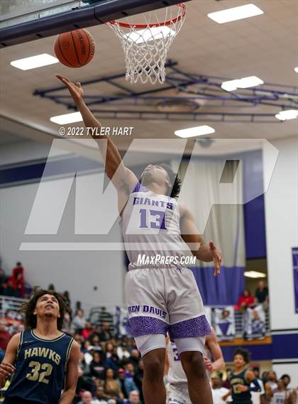 Thumbnail 3 in Decatur Central vs. Ben Davis (IHSAA 4A Sectional Semi-Final) photogallery.