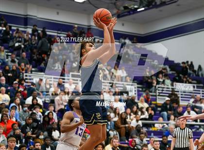 Thumbnail 1 in Decatur Central vs. Ben Davis (IHSAA 4A Sectional Semi-Final) photogallery.