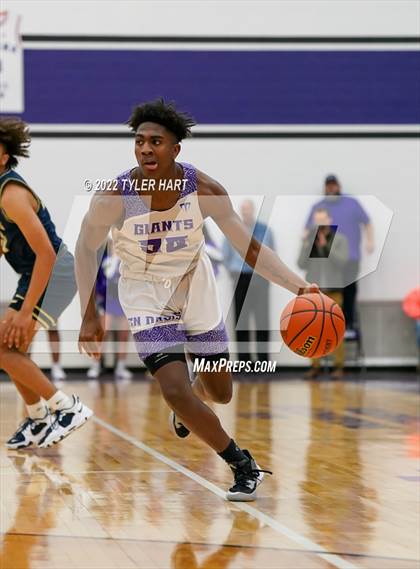Thumbnail 1 in Decatur Central vs. Ben Davis (IHSAA 4A Sectional Semi-Final) photogallery.