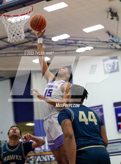 Thumbnail 3 in Decatur Central vs. Ben Davis (IHSAA 4A Sectional Semi-Final) photogallery.