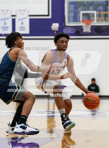 Thumbnail 2 in Decatur Central vs. Ben Davis (IHSAA 4A Sectional Semi-Final) photogallery.