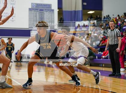 Thumbnail 3 in Decatur Central vs. Ben Davis (IHSAA 4A Sectional Semi-Final) photogallery.