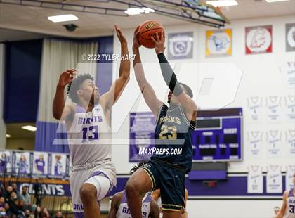 Thumbnail 3 in Decatur Central vs. Ben Davis (IHSAA 4A Sectional Semi-Final) photogallery.