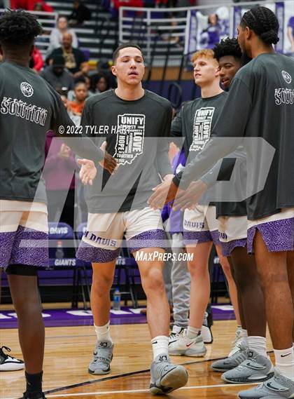 Thumbnail 3 in Decatur Central vs. Ben Davis (IHSAA 4A Sectional Semi-Final) photogallery.