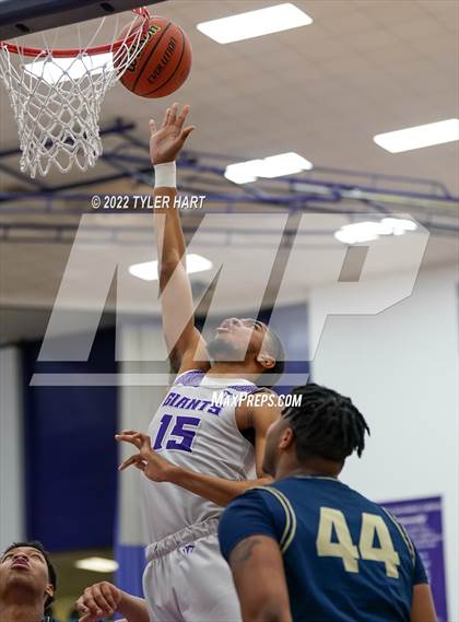 Thumbnail 1 in Decatur Central vs. Ben Davis (IHSAA 4A Sectional Semi-Final) photogallery.