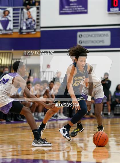Thumbnail 3 in Decatur Central vs. Ben Davis (IHSAA 4A Sectional Semi-Final) photogallery.