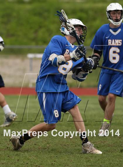 Thumbnail 3 in RHAM vs Rockville (CIAC Class M Qualifying Round) photogallery.