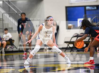 Thumbnail 1 in Lakeside vs. Marion (AAA 5A State Playoff first round) photogallery.