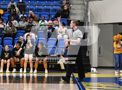 Thumbnail 1 in Lakeside vs. Marion (AAA 5A State Playoff first round) photogallery.