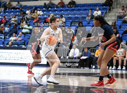 Thumbnail 2 in Lakeside vs. Marion (AAA 5A State Playoff first round) photogallery.