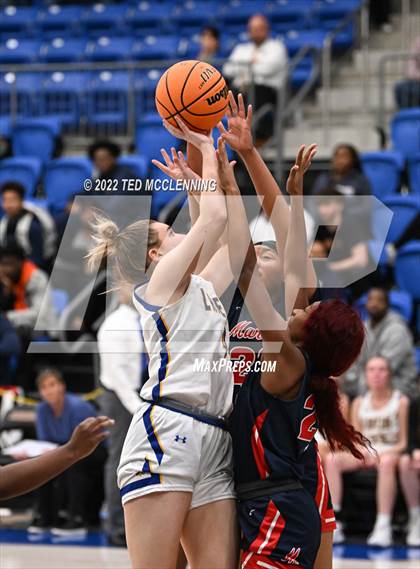 Thumbnail 2 in Lakeside vs. Marion (AAA 5A State Playoff first round) photogallery.