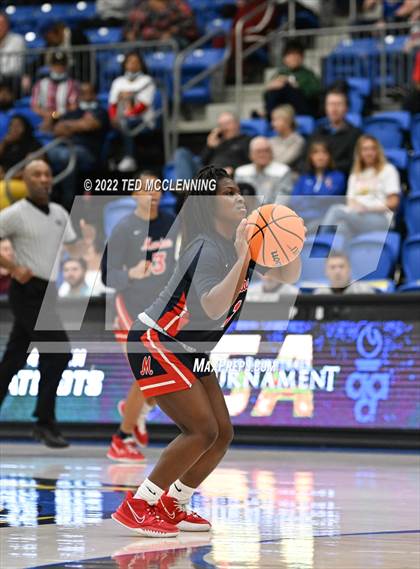 Thumbnail 2 in Lakeside vs. Marion (AAA 5A State Playoff first round) photogallery.