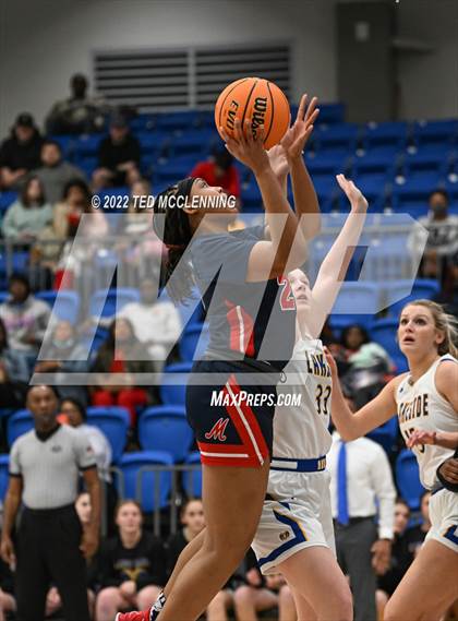 Thumbnail 3 in Lakeside vs. Marion (AAA 5A State Playoff first round) photogallery.