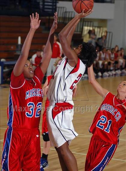 Thumbnail 2 in Massac County vs DuPont Manual (Lady Stars Classic) photogallery.