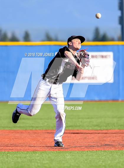 Thumbnail 1 in Kentlake @ Auburn Mountainview photogallery.
