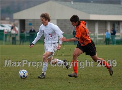 Thumbnail 2 in Friends Academy vs. Marathon (NYSPHSAA Class C Final) photogallery.