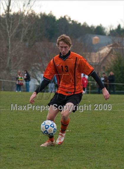 Thumbnail 3 in Friends Academy vs. Marathon (NYSPHSAA Class C Final) photogallery.
