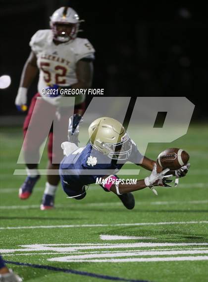 Thumbnail 2 in Alemany @ Notre Dame (SO) photogallery.