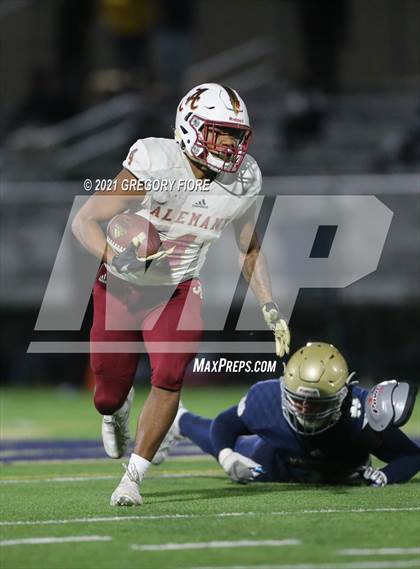 Thumbnail 2 in Alemany @ Notre Dame (SO) photogallery.