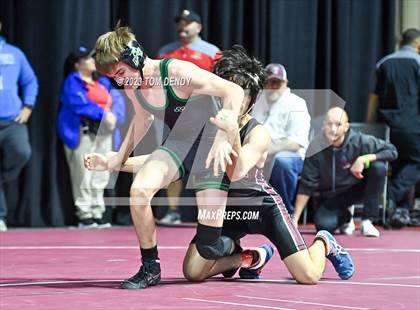 Thumbnail 1 in UIL 5A/6A State Championships - Round 1 photogallery.