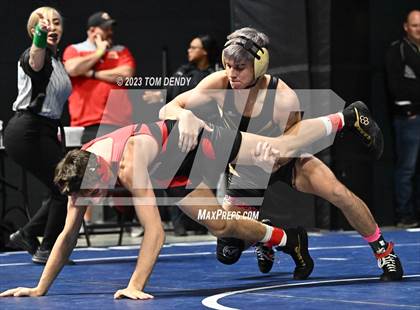 Thumbnail 1 in UIL 5A/6A State Championships - Round 1 photogallery.