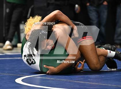 Thumbnail 2 in UIL 5A/6A State Championships - Round 1 photogallery.