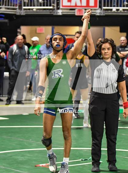 Thumbnail 2 in UIL 5A/6A State Championships - Round 1 photogallery.