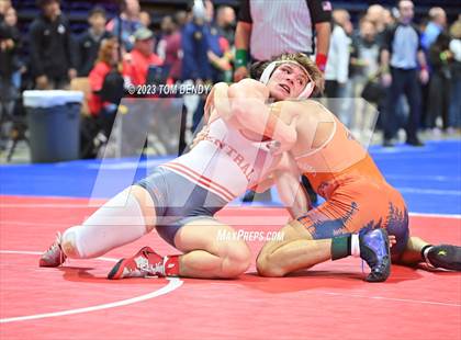 Thumbnail 1 in UIL 5A/6A State Championships - Round 1 photogallery.