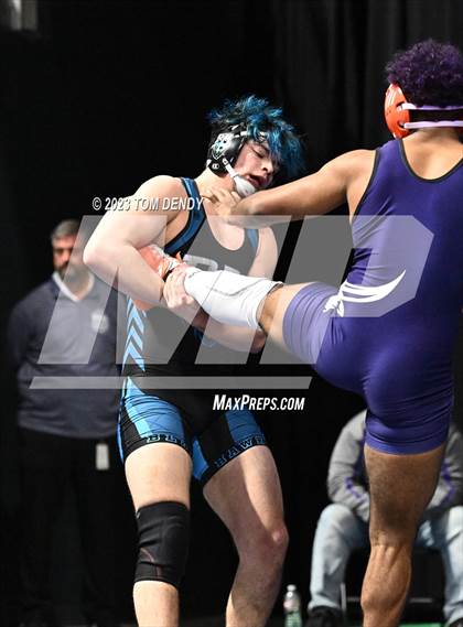 Thumbnail 2 in UIL 5A/6A State Championships - Round 1 photogallery.