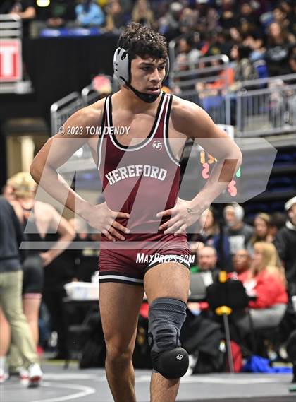 Thumbnail 2 in UIL 5A/6A State Championships - Round 1 photogallery.