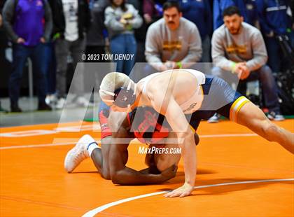 Thumbnail 2 in UIL 5A/6A State Championships - Round 1 photogallery.
