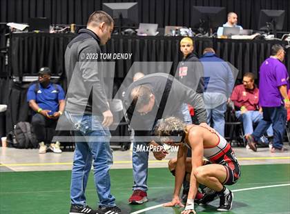 Thumbnail 1 in UIL 5A/6A State Championships - Round 1 photogallery.