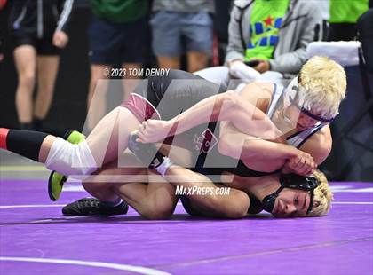 Thumbnail 2 in UIL 5A/6A State Championships - Round 1 photogallery.