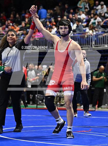 Thumbnail 2 in UIL 5A/6A State Championships - Round 1 photogallery.