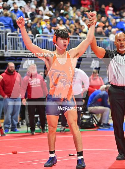 Thumbnail 1 in UIL 5A/6A State Championships - Round 1 photogallery.